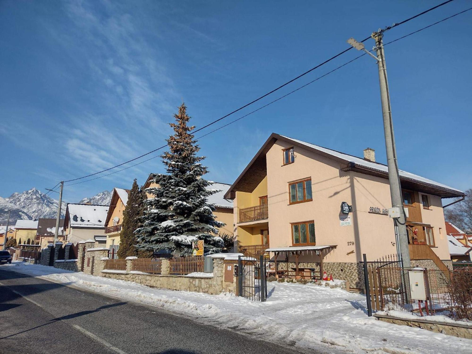Penzion Alex Nová Lesná エクステリア 写真